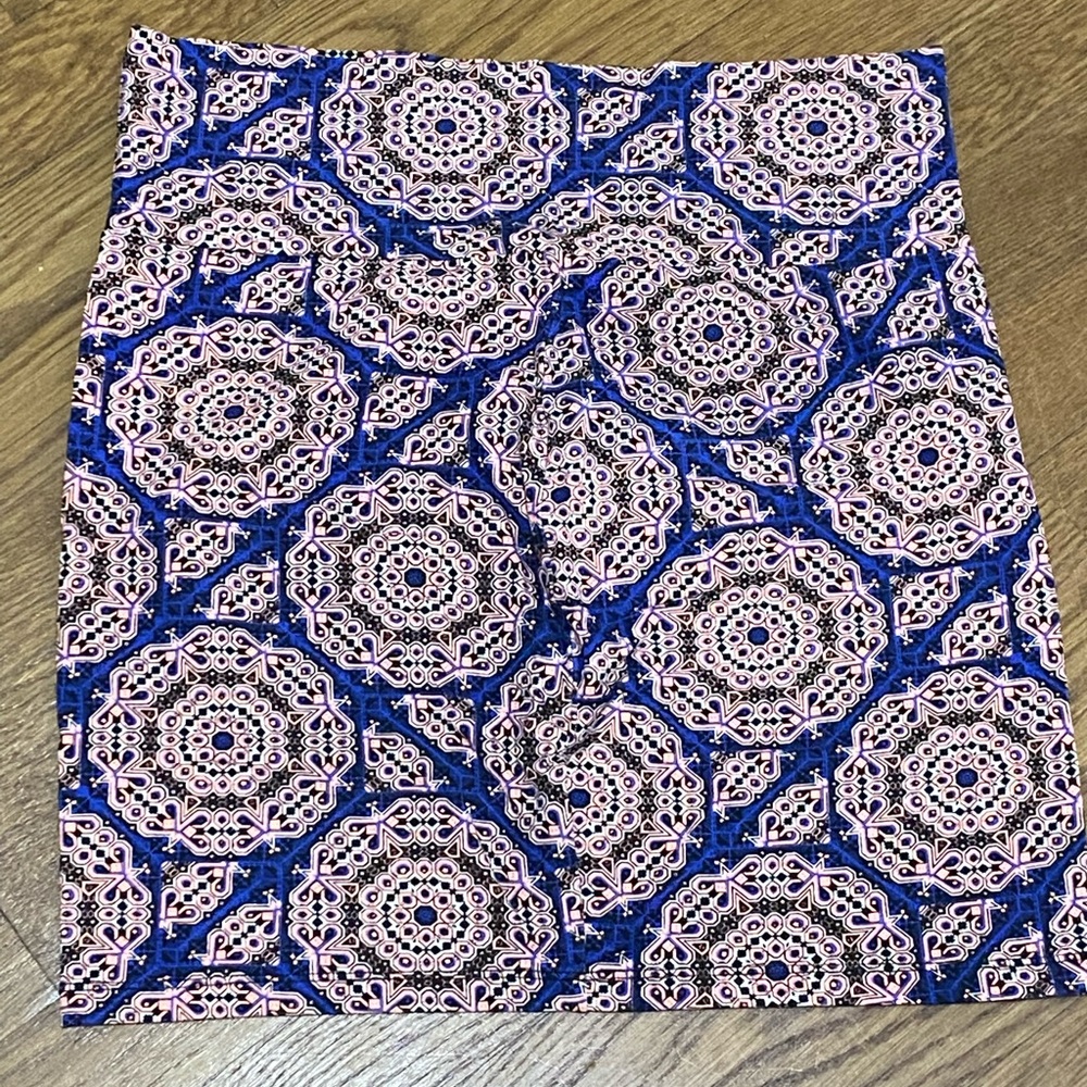 🎉BOGO 🎉 Mini skirt with a cute pattern.